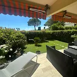 Beau T2 Piscine Parking Prive Apercu *