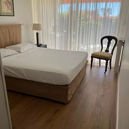 Beau T2 Piscine Parking Privé Aperçu Appartement