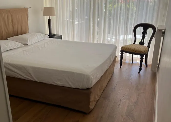 Beau T2 Piscine Parking Privé Aperçu Appartement